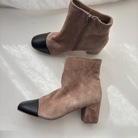 Steve Madden Eiffel Suede Cap Toe Booties Sz 7M - Picture 2 of 9